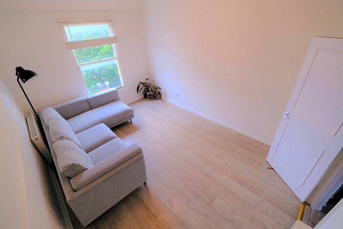 2 Bedroom Flat To Rent In Anerley Road, London, SE20