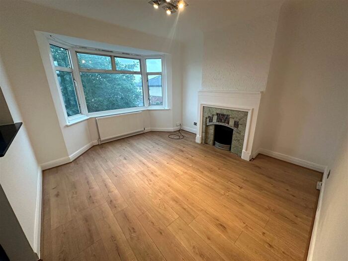 1 Bedroom Flat To Rent In Burnt Oak Broadway, Edgware, HA8