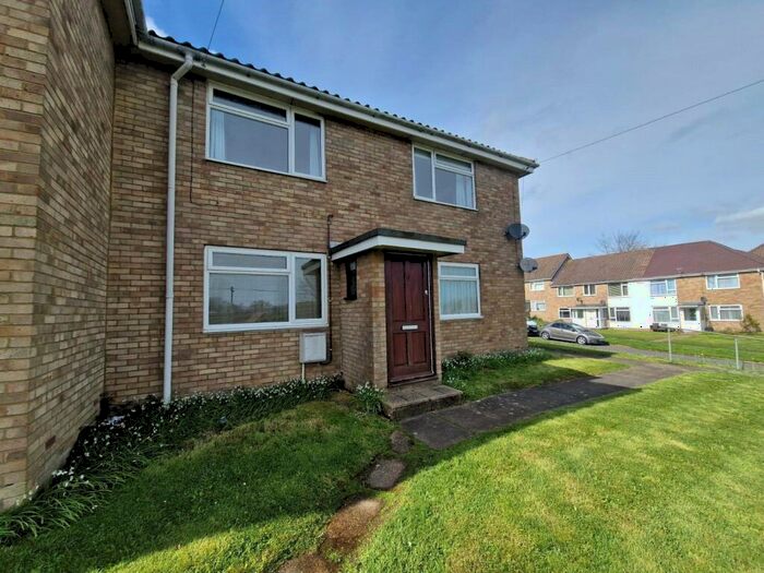 2 Bedroom Maisonette To Rent In Windrush Way, Hythe, Southampton, Hampshire, SO45