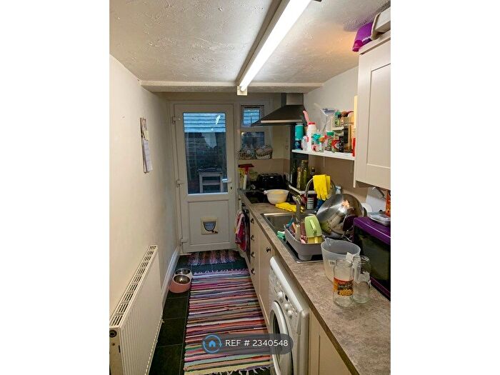 1 Bedroom Flat To Rent In Lime Hill Road, Tunbridge Wells, TN1