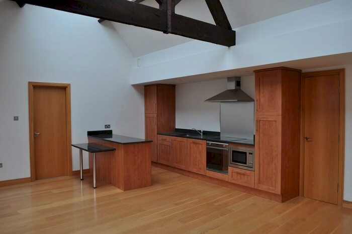 2 Bedroom Apartment To Rent In Grainger Street, Newcastle Upon Tyne, NE1