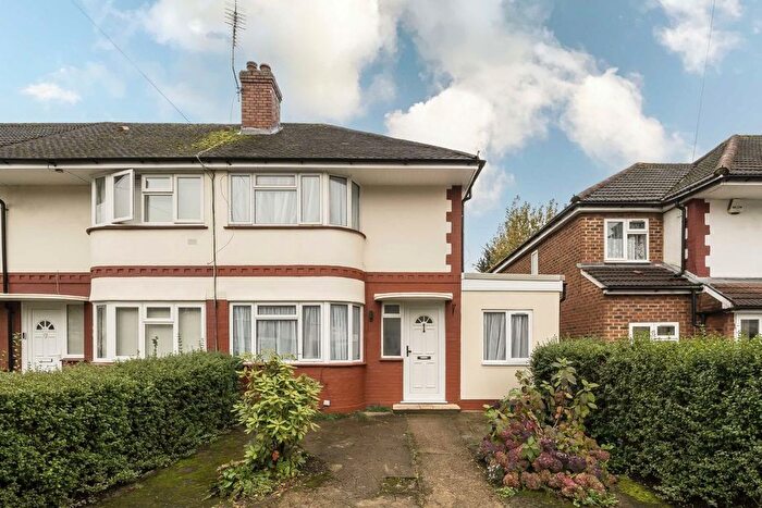 4 Bedroom Property To Rent In Merton Avenue, Northolt, UB5