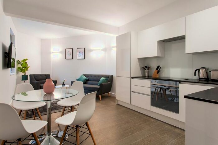 1 Bedroom Studio To Rent In Griffiths Way, St Albans, AL1