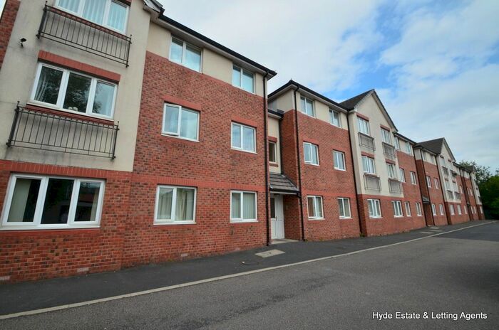 2 Bedroom Flat To Rent In Harriet Street, Walkden, Manchester, M28