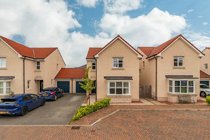 4 Bedroom Detached Villa For Sale In Anstruther Drive, East Calder, EH53