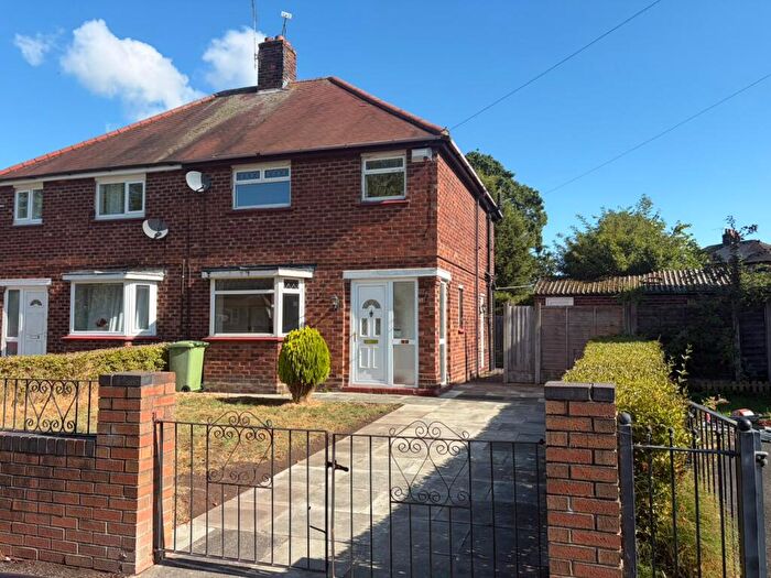 3 Bedroom Semi-Detached House To Rent In Capenhurst Avenue, Crewe, Cheshire, CW2