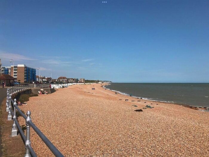 2 Bedroom Flat To Rent In Glyne Ascent, Bexhill-On-Sea, TN40