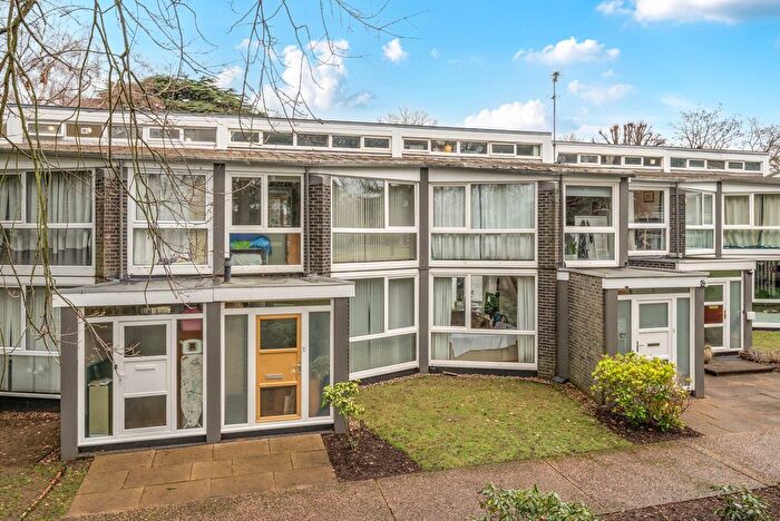 3 Bedroom Terraced House For Sale In Templemere, Weybridge, KT13