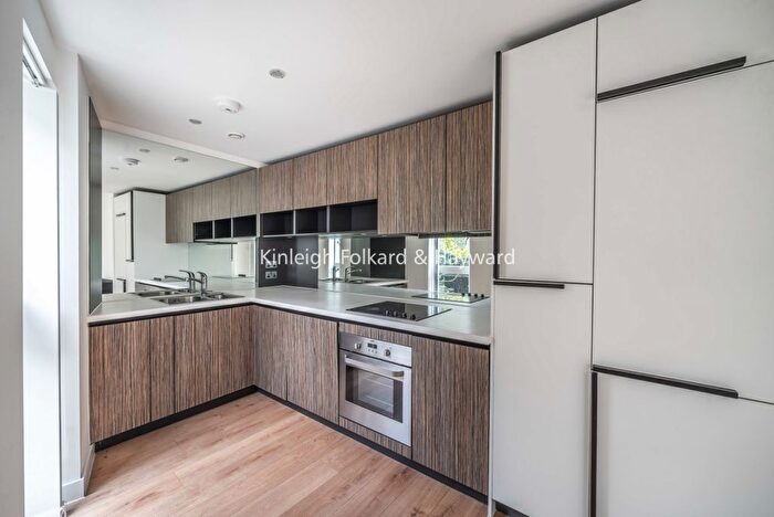 2 Bedroom Flat To Rent In Conington Road, Lewisham, London, SE13