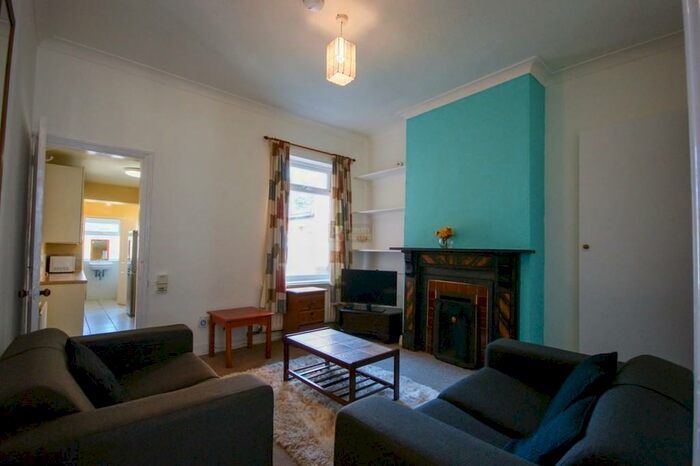 3 Bedroom Terraced House To Rent In Croydon Road - Bath Student Property, B29