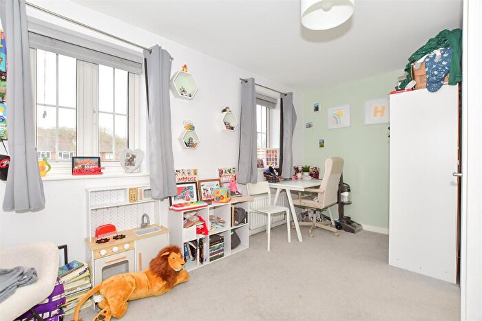 2 Bedroom Semi-Detached House For Sale In Hewitts Road, Cranleigh, Surrey, GU6
