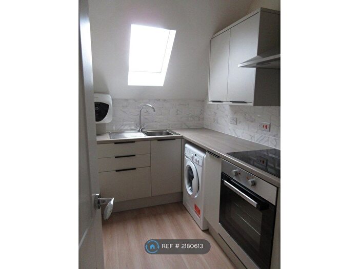 1 Bedroom Flat To Rent In Connaught Road, Derby, DE22
