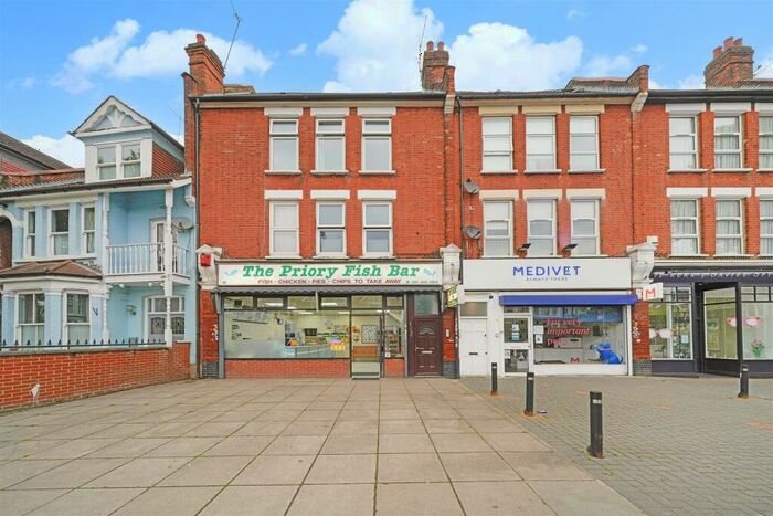 2 Bedroom Flat To Rent In Priory Road, Hornsey, N8