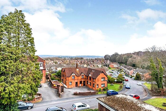 2 Bedroom Flat To Rent In West End Road, Southampton, Hampshire, SO18