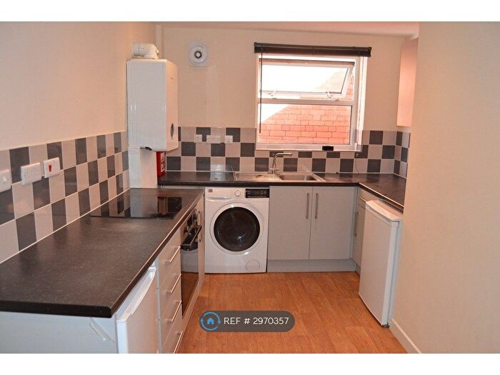 1 Bedroom Flat To Rent In Spilman Street, Carmarthen, SA31
