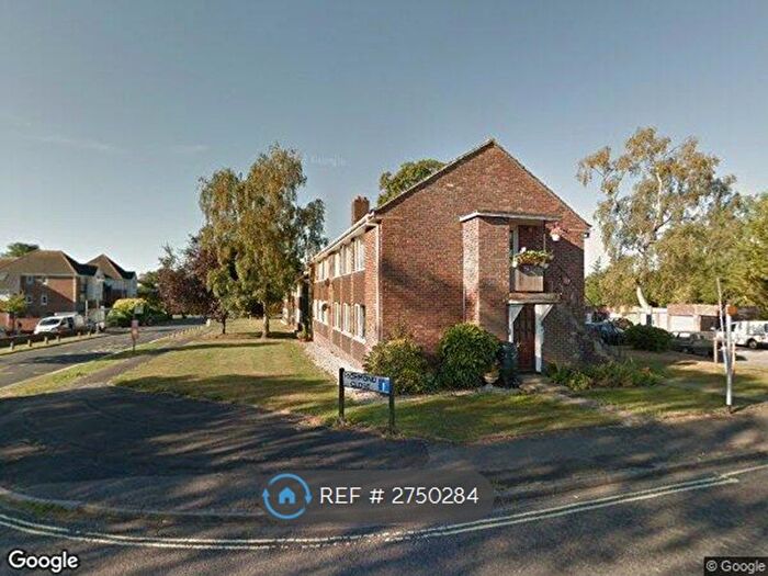 2 Bedroom Maisonette To Rent In Ashdown Road, Chandler's Ford, Eastleigh, SO53