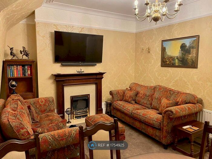 2 Bedroom Flat To Rent In Grays Inn Road, London, WC1X