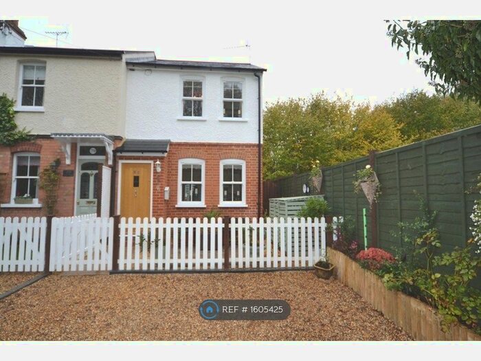1 Bedroom Semi-Detached House To Rent In Coldharbour Lane, Harpenden, AL5