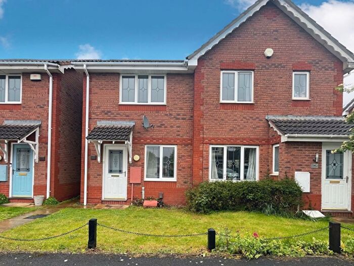 2 Bedroom Semi-Detached House To Rent In Westons Brake, Bristol, BS16