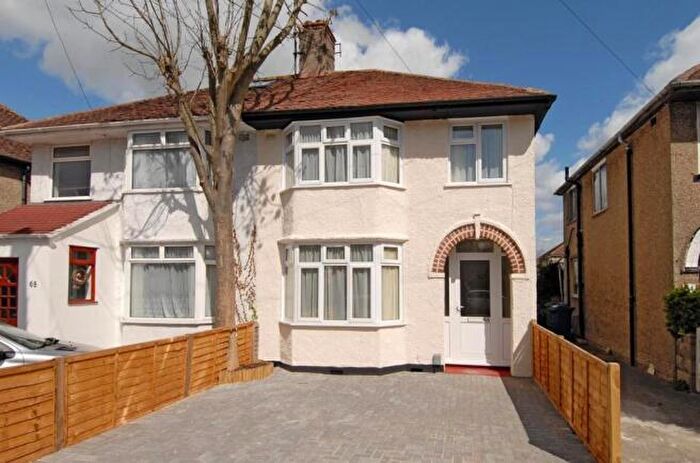 3 Bedroom Semi-Detached House To Rent In Edgeway Road, Marston, OX3