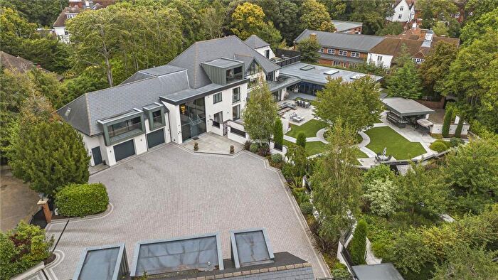 7 Bedroom Detached House For Sale In Logs Hill Close, Chislehurst, BR7