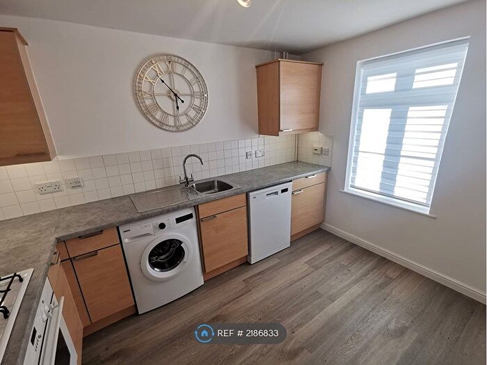 3 Bedroom Semi-Detached House To Rent In Imperial Way, Ashford, TN23