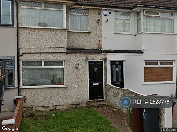 3 Bedroom Terraced House To Rent In Third Avenue, Dagenham, RM10
