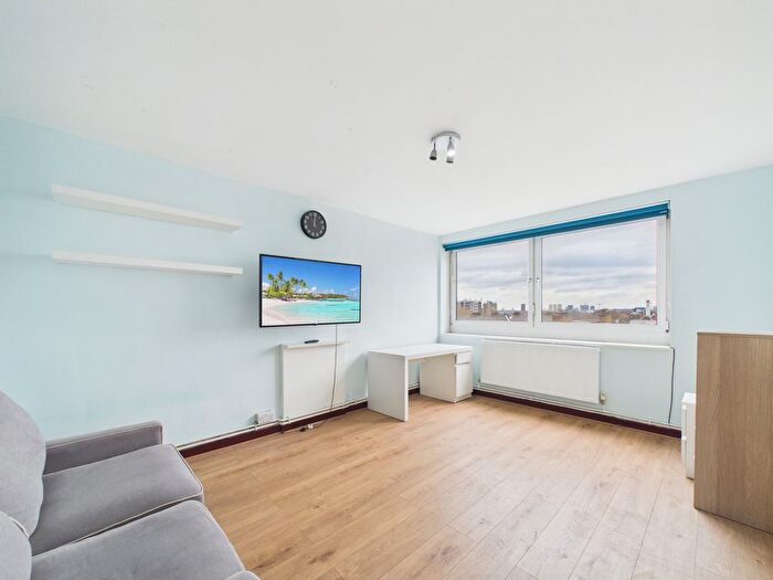 2 Bedroom Flat For Sale In Nashe House, Burbage Close, SE1