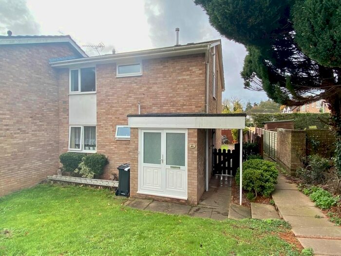 1 Bedroom Property To Rent In Carew Road, Tiverton, EX16