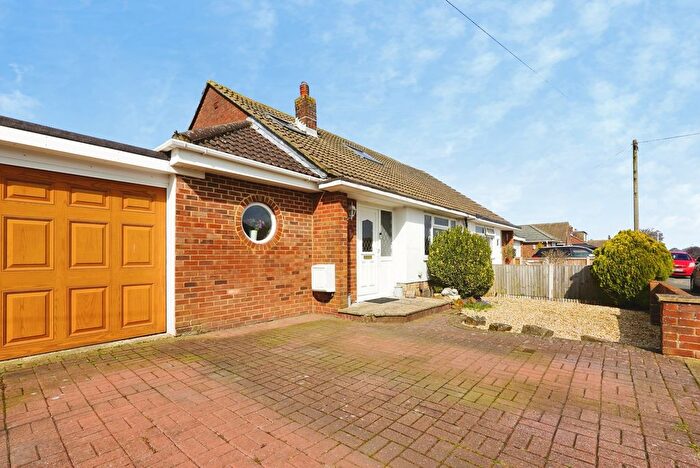 3 Bedroom Bungalow For Sale In Mayfield Road, Whitfield, Dover, Kent, CT16