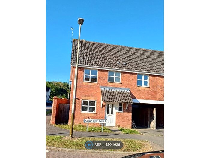 4 Bedroom Semi-Detached House To Rent In Wainwright Avenue, Hamilton, Leicester, LE5