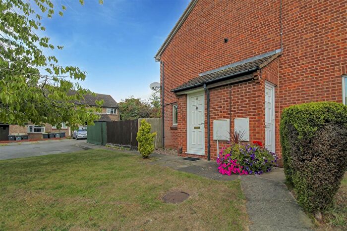 1 Bedroom Semi-detached House To Rent In David Grove, Bramcote, Nottingham, NG9