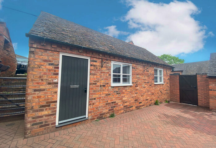 Studio To Rent In Rock Farm, Tamworth, Staffordshire, B79
