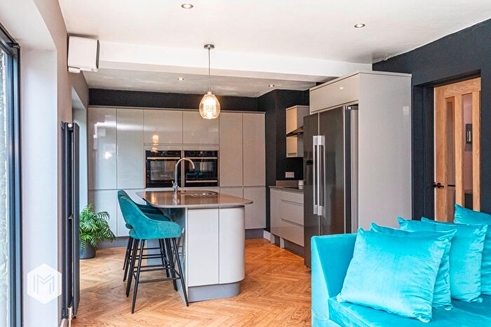4 Bedroom Detached House For Sale In Glen Avenue, Worsley, Manchester, Greater Manchester, M28