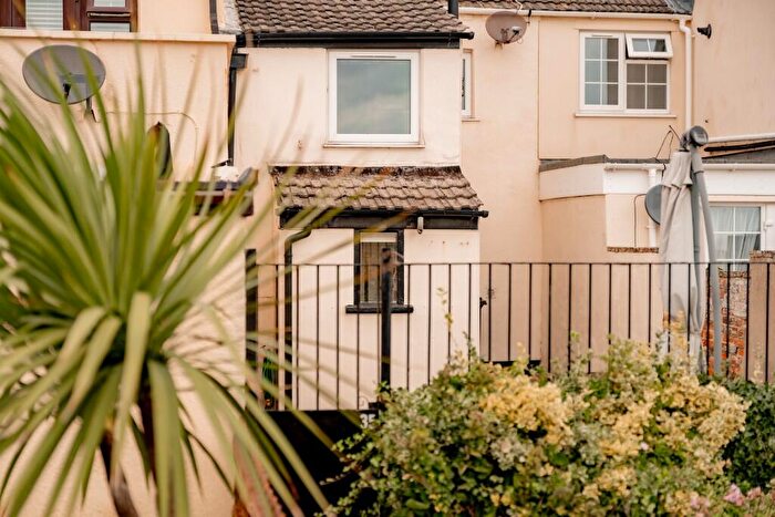 2 Bedroom Terraced House For Sale In Pakefield Street, Pakefield, Suffolk, NR33