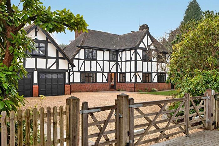 5 Bedroom Detached House For Sale In Beech Drive, Kingswood, Tadworth, KT20