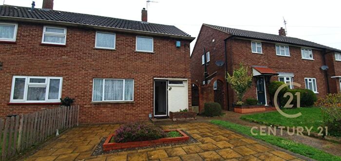 2 Bedroom End Of Terrace House For Sale In East Hill Luton, LU3