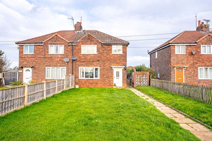3 Bedroom Semi-Detached House For Sale In Highgate, Balne, North Yorkshire, DN14