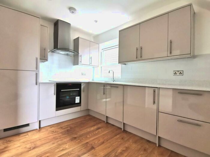 2 Bedroom Flat To Rent In Shorncliffe Road, Folkestone, CT20