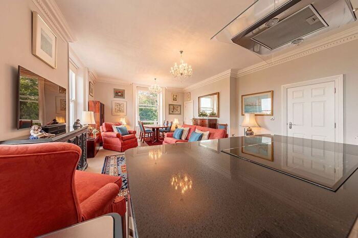 2 Bedroom Flat For Sale In Leicester Road, Oadby, Leicester, LE2