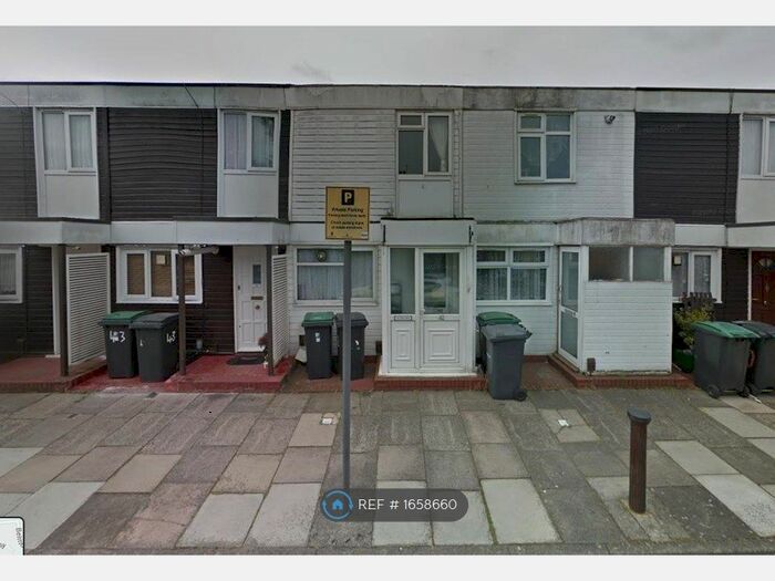 2 Bedroom Terraced House To Rent In Milton Road, London, N15