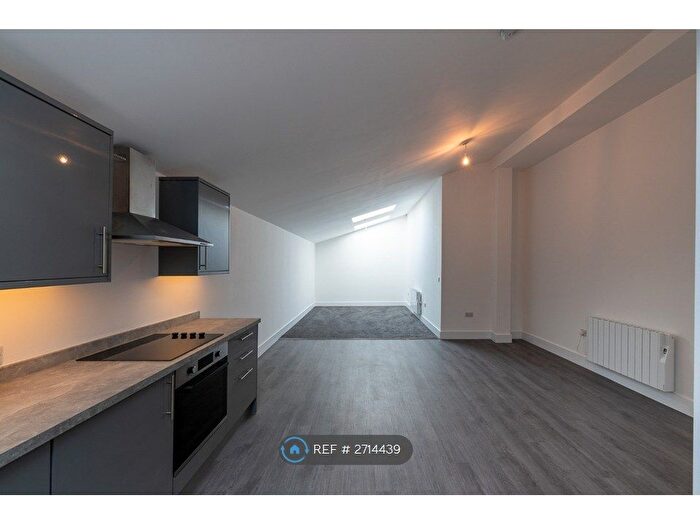 2 Bedroom Flat To Rent In Dock Street, Fleetwood, FY7