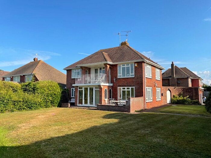 2 Bedroom Apartment To Rent In Withdean Avenue, Goring By Sea, BN12