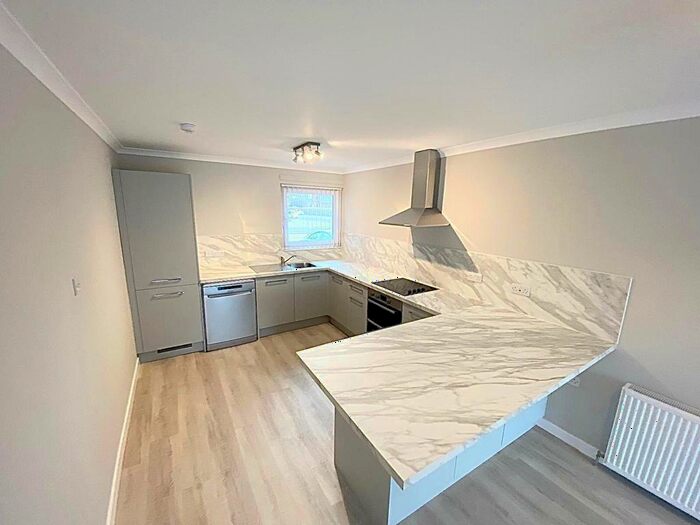 2 Bedroom Flat To Rent In Paisley Road, Renfrew, Renfrewshire, PA4