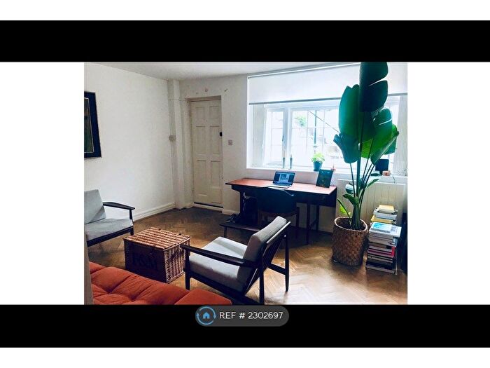 1 Bedroom Flat To Rent In St. Peter's Street, London, N1