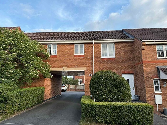2 Bedroom Flat To Rent In Finchale Avenue Priorslee, Telford, TF2