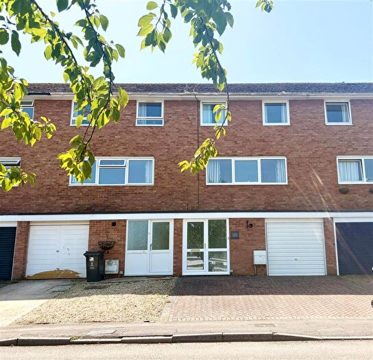 3 Bedroom Terraced House For Sale In Crane Furlong, Highworth, Swindon, SN6