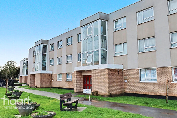 2 Bedroom Flat For Sale In St Marys Court, Peterborough, PE1