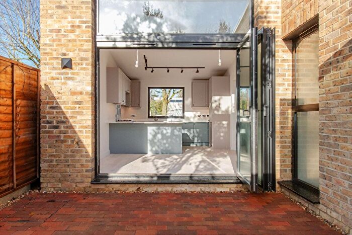 3 Bedroom Property For Sale In Ambleside Road, Bromley, London, BR1