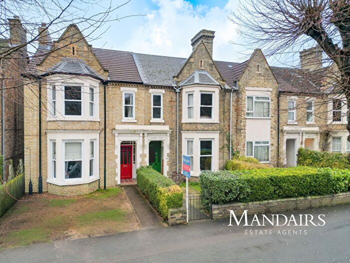 4 Bedroom Terraced House For Sale In Broadway, Peterborough, PE1